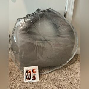 Snuggle Me- feeding + support pillow